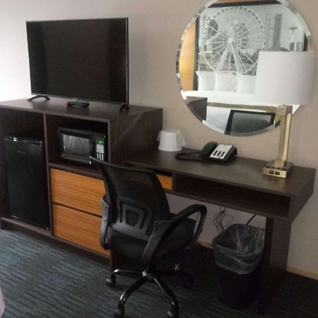 Super 8 By Wyndham Lynnwood Motel Luaran gambar